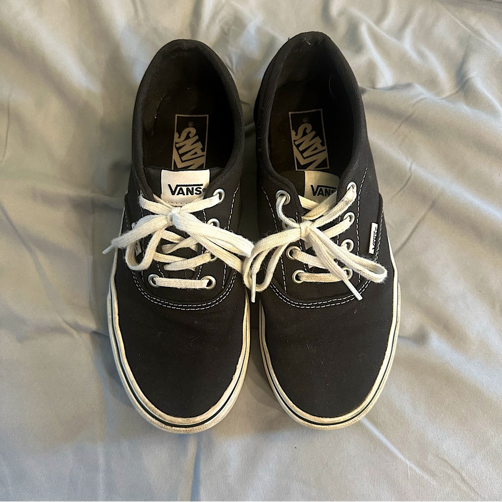 Vans - Authentic Shoe - Black - Sz: 8